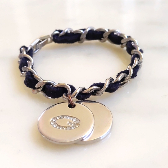 NWOT. Guess Logo Crystal Tags and Black Suede Leather/Chrome Chain 7" Bracelet. - Picture 2 of 3